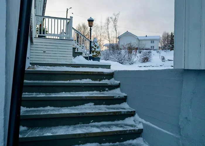 Charming With Two Bedroms And Beautifull Sea View In شقة *