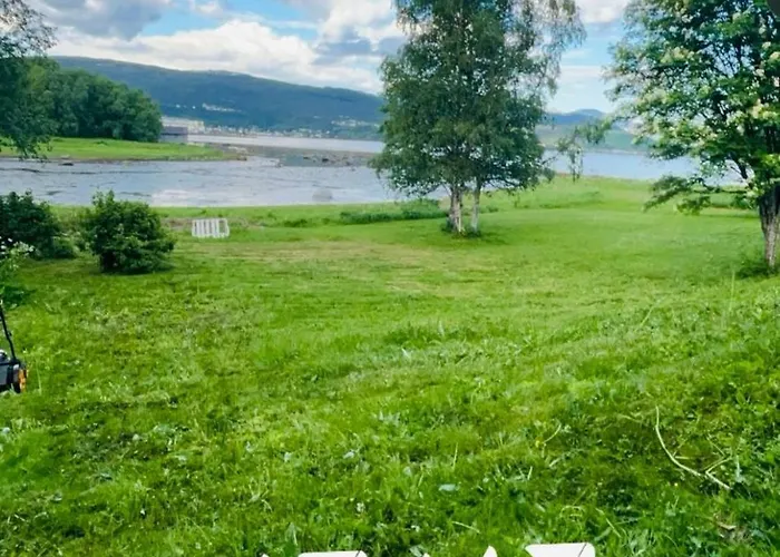 Charming With Two Bedroms And Beautifull Sea View In *